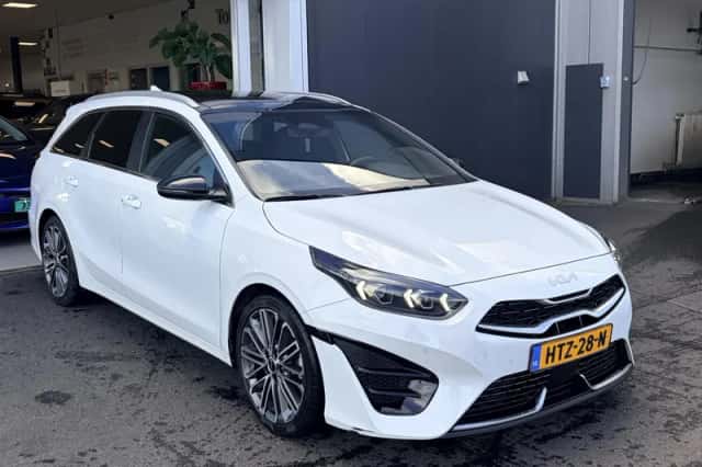 Kia Ceed (2025) thumbnail 2