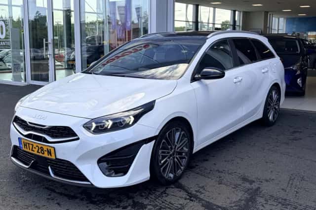Kia Ceed (2025) thumbnail 3