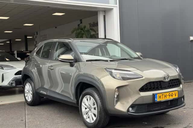 Toyota Yaris Cross (2025) thumbnail 3