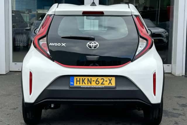 Toyota Aygo (2025) thumbnail 2