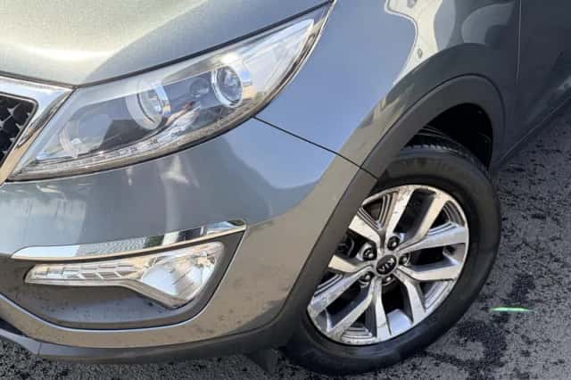 Kia Sportage (2014) thumbnail 2
