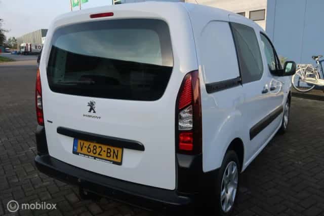 Peugeot Partner (2017) thumbnail 5