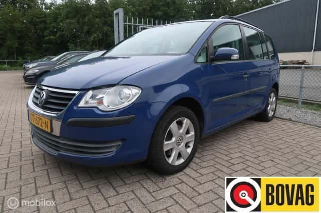 Volkswagen Touran (2007) thumbnail 1