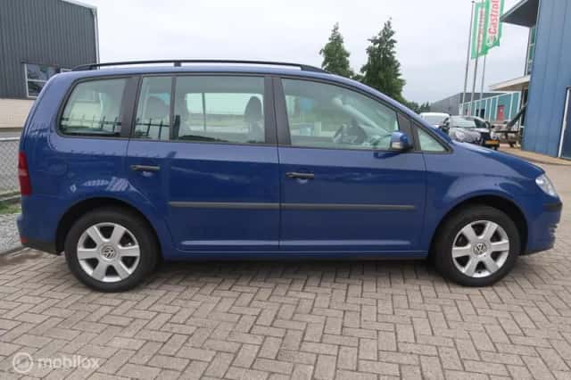 Volkswagen Touran (2007) thumbnail 6