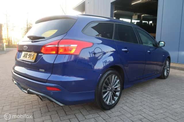 Ford Focus (2018) thumbnail 6