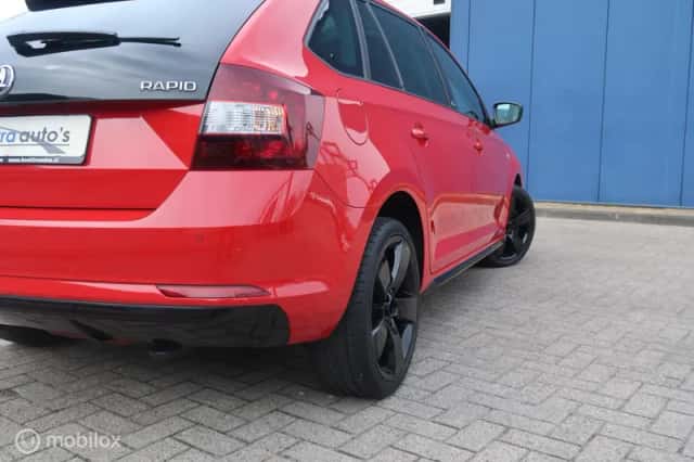 Škoda Rapid (2015) thumbnail 3