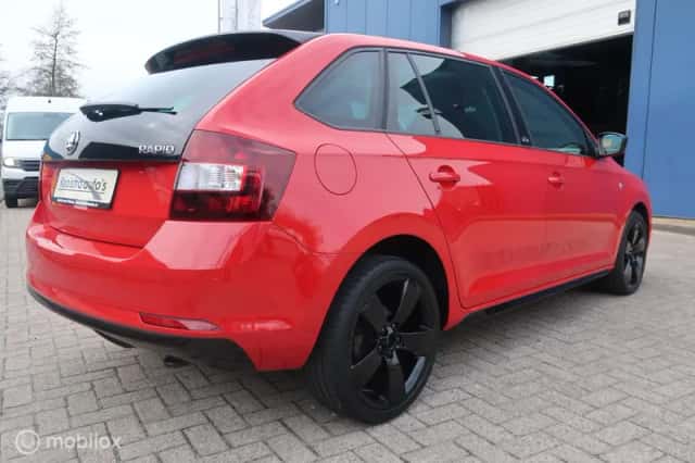 Škoda Rapid (2015) thumbnail 6