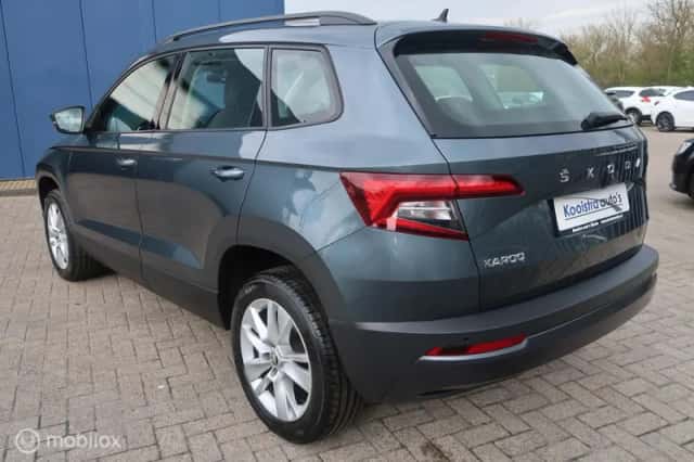 Škoda Karoq (2019) thumbnail 3