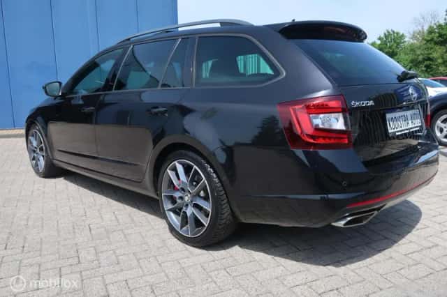 Škoda Octavia (2018) thumbnail 6