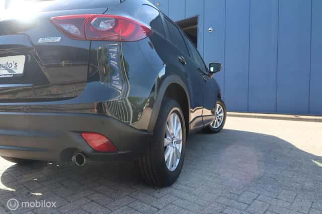 Mazda CX-5 (2016) thumbnail 3