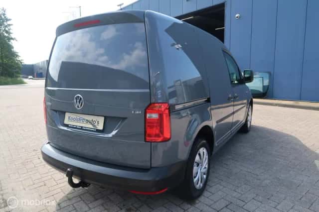 Volkswagen Caddy (2017) thumbnail 6