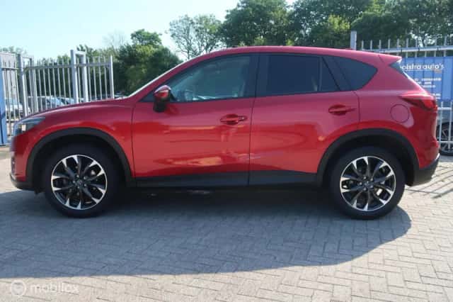 Mazda CX-5 (2016) thumbnail 2
