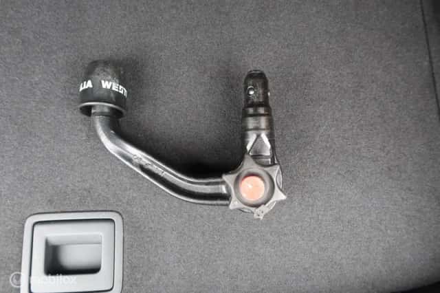 Volkswagen Golf (2012) thumbnail 5
