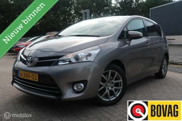 Toyota Verso (2014) thumbnail 1