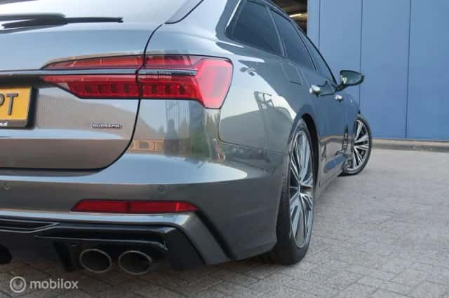 Audi A6 (2021) thumbnail 3