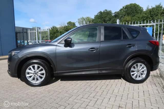 Mazda CX-5 (2016) thumbnail 3