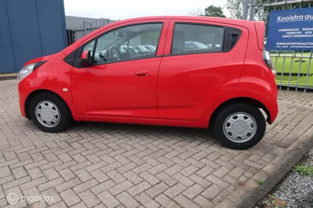 Chevrolet Spark (2012) thumbnail 4