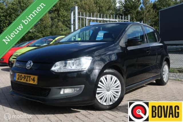 Volkswagen Polo (2011) thumbnail 1