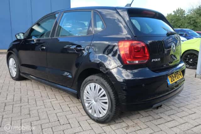 Volkswagen Polo (2011) thumbnail 5