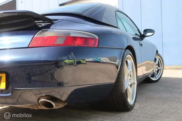 Porsche 911 (2000) thumbnail 4