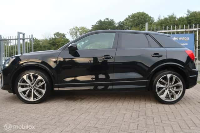 Audi Q2 (2020) thumbnail 4
