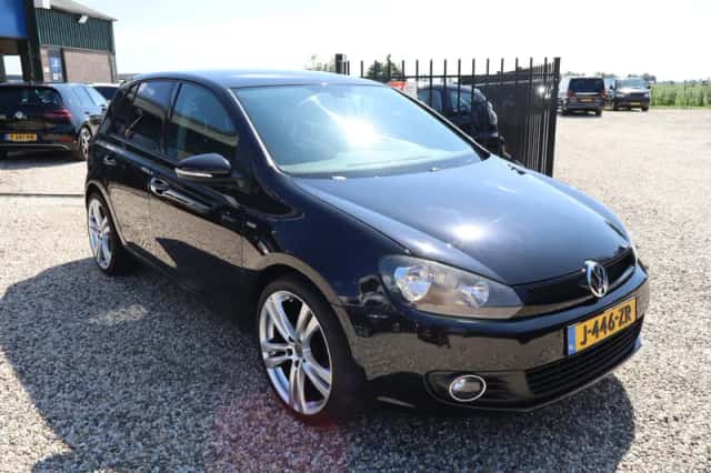 Volkswagen Golf (2012) thumbnail 3