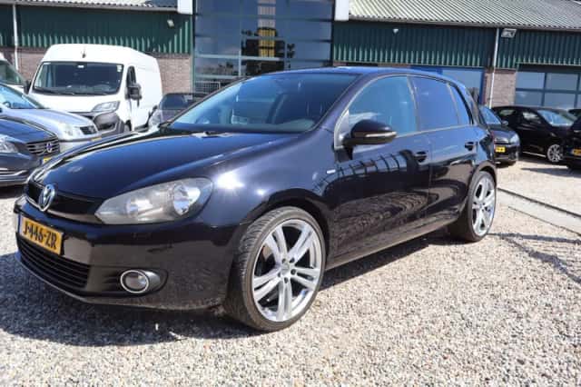 Volkswagen Golf (2012) thumbnail 5