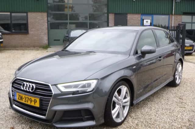 Audi A3 (2019) thumbnail 3