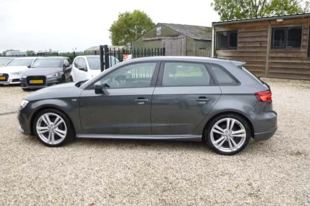 Audi A3 (2019) thumbnail 4