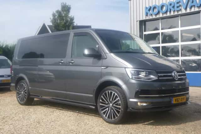 Volkswagen Transporter (2019) thumbnail 1