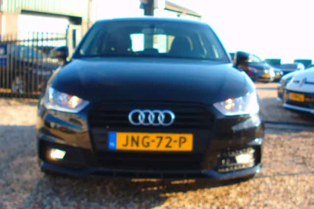 Audi A1 (2017) thumbnail 2