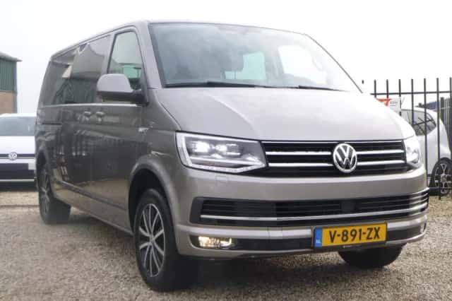 Volkswagen Transporter (2019) thumbnail 1