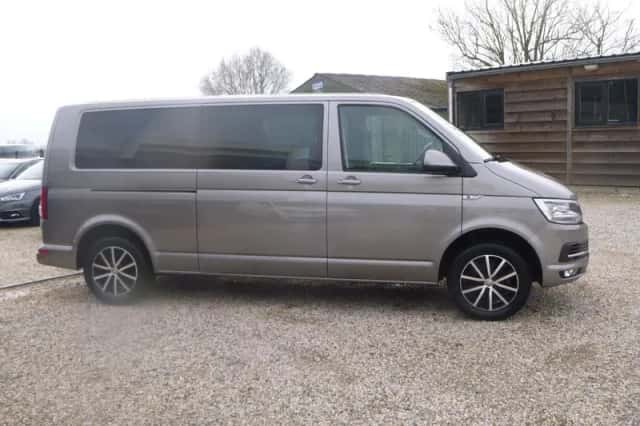 Volkswagen Transporter (2019) thumbnail 2
