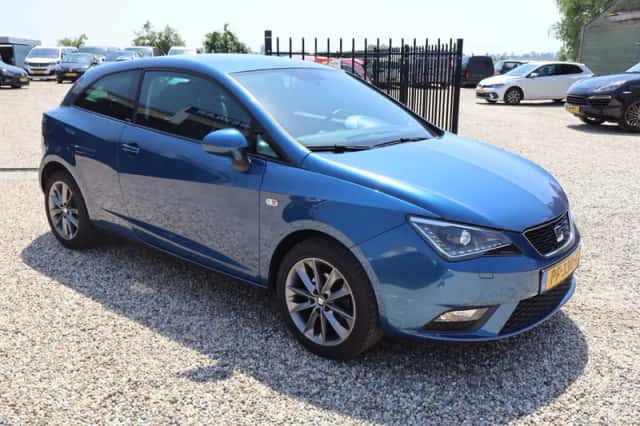 SEAT Ibiza (2015) thumbnail 3