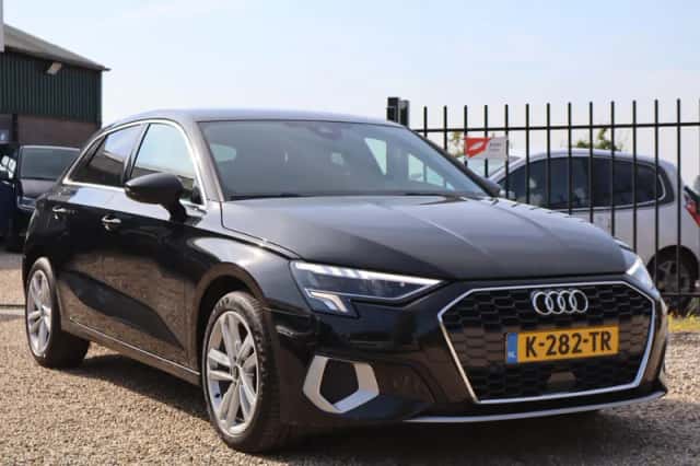 Audi A3 (2021) thumbnail 1