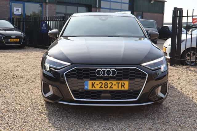 Audi A3 (2021) thumbnail 3