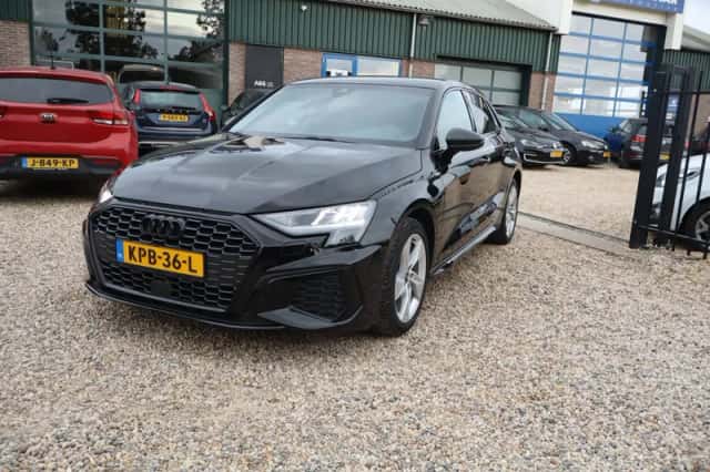 Audi A3 (2022) thumbnail 5