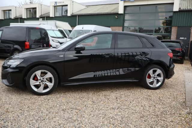 Audi A3 (2022) thumbnail 6