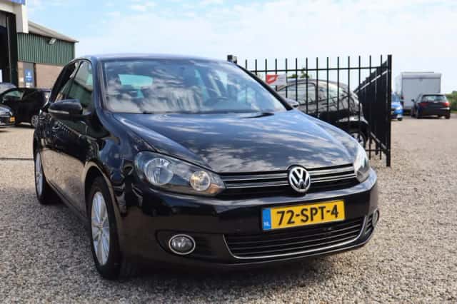 Volkswagen Golf (2011) thumbnail 1