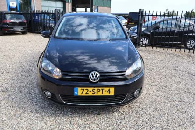 Volkswagen Golf (2011) thumbnail 4