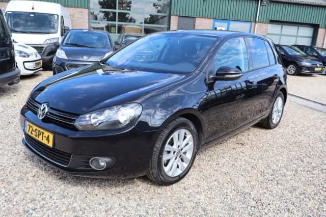 Volkswagen Golf (2011) thumbnail 5