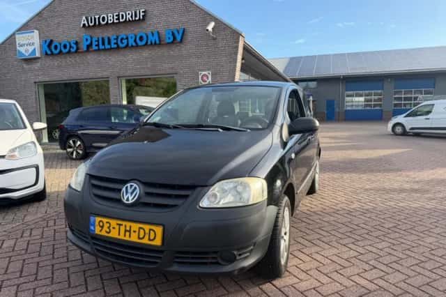 Volkswagen Fox (2006) thumbnail 1