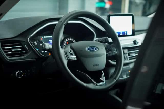 Ford Kuga (2022) thumbnail 6