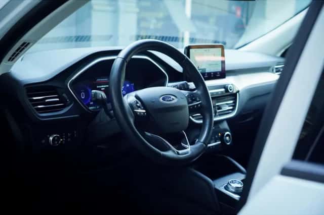 Ford Kuga (2022) thumbnail 6