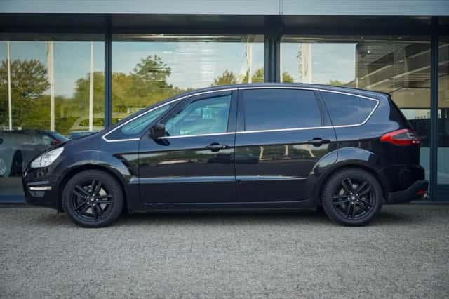 Ford S-Max (2011) thumbnail 3