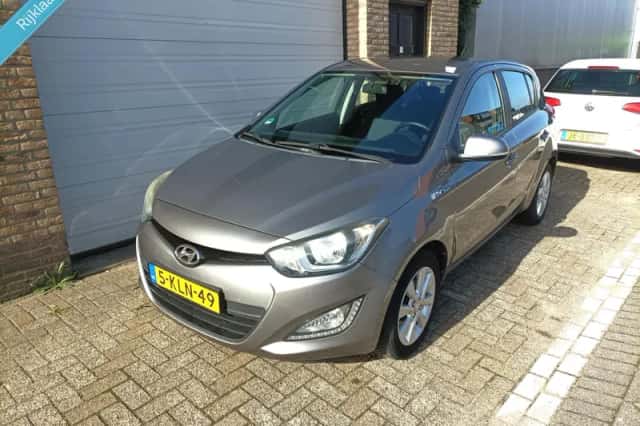 Hyundai i20 (2013) thumbnail 1