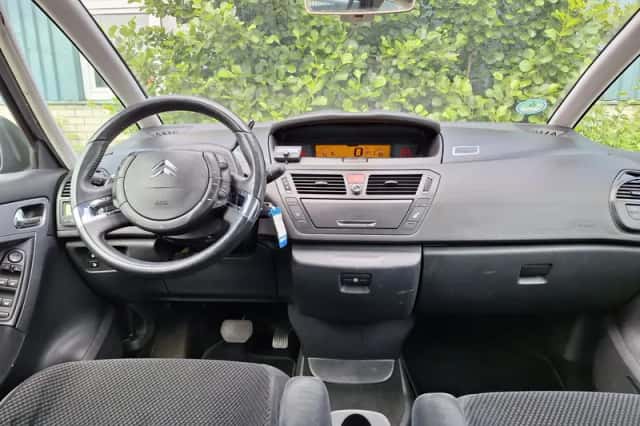 Citroën Grand C4 Picasso (2008) thumbnail 2