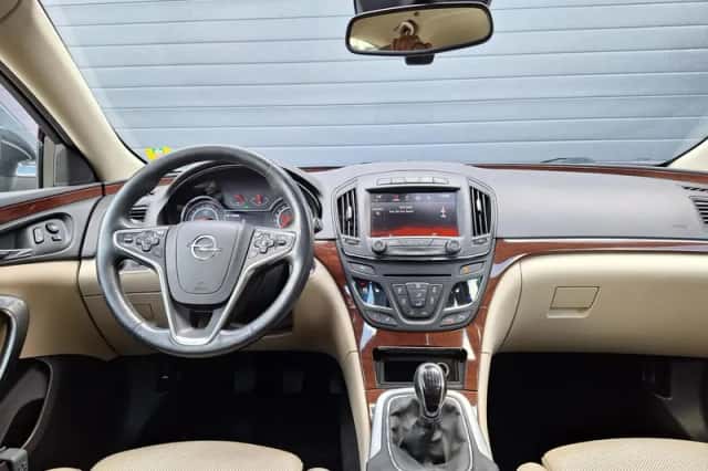 Opel Insignia (2014) thumbnail 2