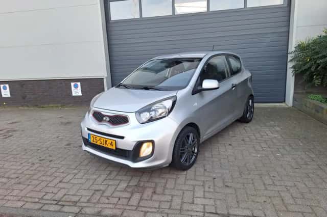Kia Picanto (2011) thumbnail 1