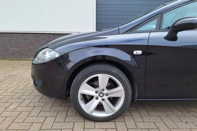 SEAT Leon (2008) thumbnail 6